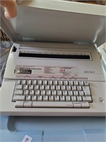 Smith Corona Typewriter 235 DLE