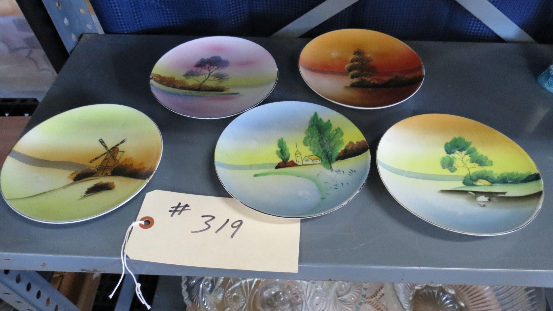 5 DECORATED PLATES