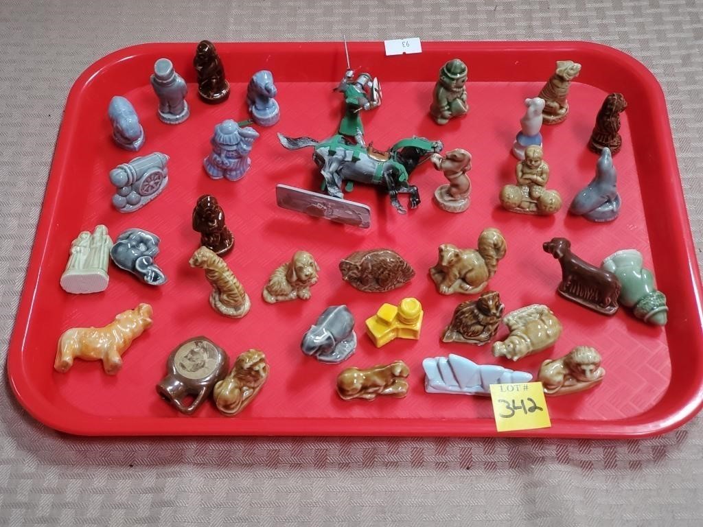 Tray of Assorted Wade English Figurines