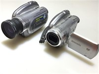 2 Panasonic VDR-D310 Camcorders. No Batteries.