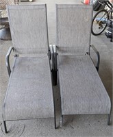 (JL) 2 Outdoor Adjustable Lounge Chairs