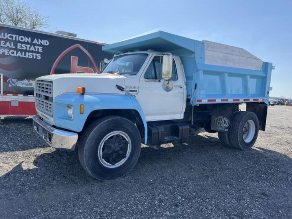 1987 Ford F800 Diesel Dump Truck