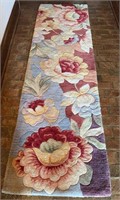 Floral runner rug