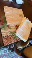 Placemats and napkins