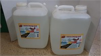 2-5 Gal Jugs Calcium Chloride Liquid