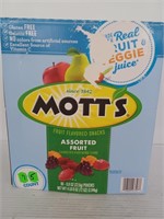 Mott's assorted fruit snacks 75 pouches BB: 8/24