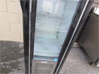 Narrow Upright Beverage  Cooler Display Merchander