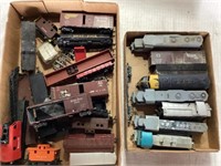 Model Train Cars & Engines, assorted