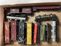 Model Train Cars & Tankers: Texaco, Deep-Rock