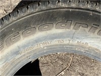 BF Goodrich P265/70R17 MS Tire