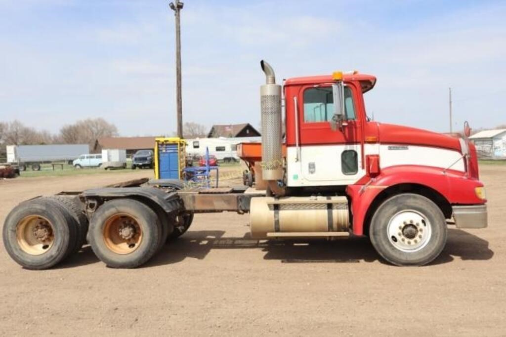 1998 International 9200 Day Cab Semi