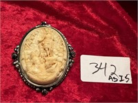 ANTIQUE CAMEO AS IS