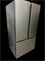 Hisense French Door Refrigerator w’ Ice Make-New