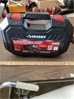 Huskee 60 PC  1/4 & 3/8 Drive Mechanics Tool Set