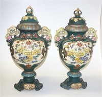 Pair of early 20th C: Japanese eathenware urns