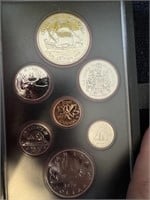 1979   COIN SET - CASE DAMAGED