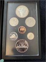1982  COIN SET