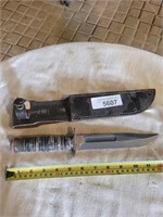 Vintage US Camillus Military Knife with Sheath
