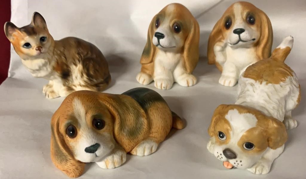 CAT AND DOG FIGURINES DOGS- HOMCO NUMBERED