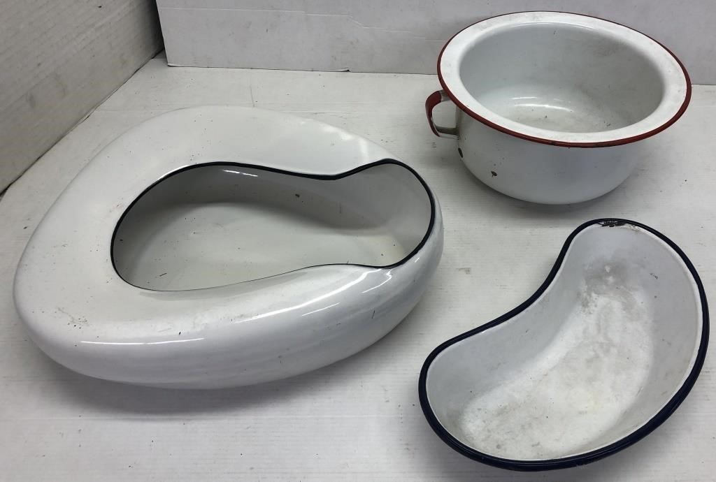 Enamelware chamber pot, bed pan &medical pan