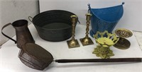 Assorted metal decorative items, etc.