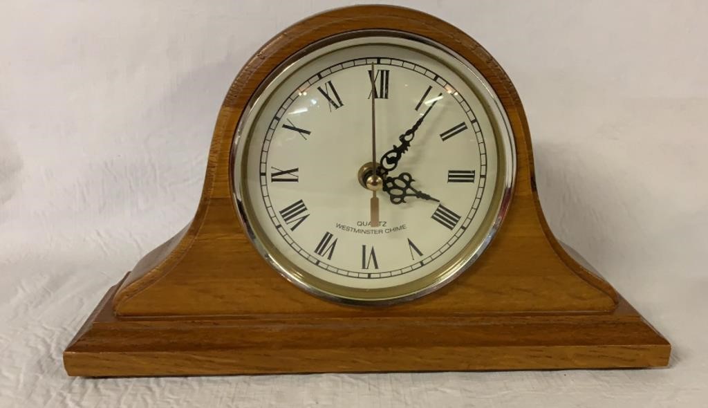 WESTMINSTER CHIME MANTLE CLOCK NOT TESTED