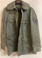 AIR FORCE JACKET SIZE SMALL SHORT