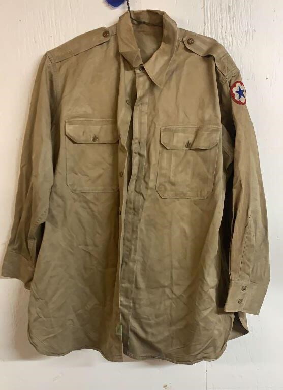 1940 WWII OFFICER BUTTON-UP ARMY UNIFORM - SOILED.