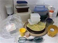 Tupperware & other plastic ware