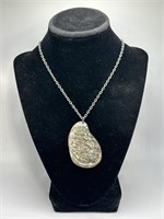 2 sided Pendant necklace 18 inches