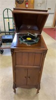 Columbia phonograph, nice