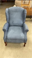 Reclining wing chair