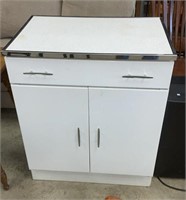 Vintage base cabinet 30“ x 20“ x 36“