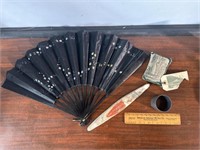 Antique silk Asian fan/collectibles