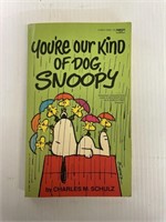 Vintage peanuts Snoppy Book
