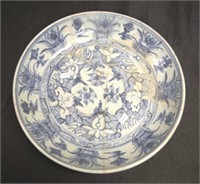 Large antique Chinese blue & white shallow bow