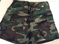 Camo Shorts X-large 39-43"