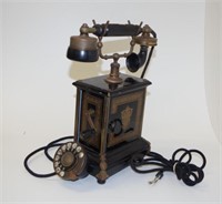 Antique style telephone