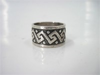 Decorative 925 Silver Ring Size 9.5