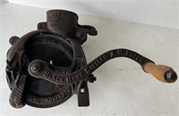 Antique Black Hawk corn sheller 1903B