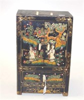 Chinese black lacquer jewellery box