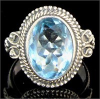 Oval 8.60 ct Natural Blue Topaz Ring