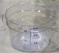 12 Qt Round Clear Containers. Bidding 1xtq