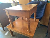 Broyhill Accent Tables Pair