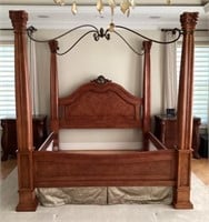 4-poster king bed frame