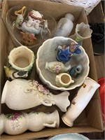 Flat of knickknacks and more