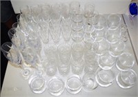 Quantity of glass & cut crystal drinking glasses