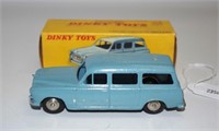 Dinky Toys 24F Familiale 403 Peugeot