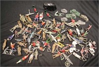 Quantity of lead and cast metal toys
