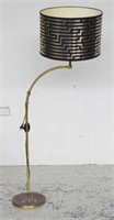 Metal based floor lamp